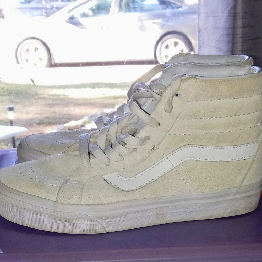 EUC Like New Van's Sneakers
